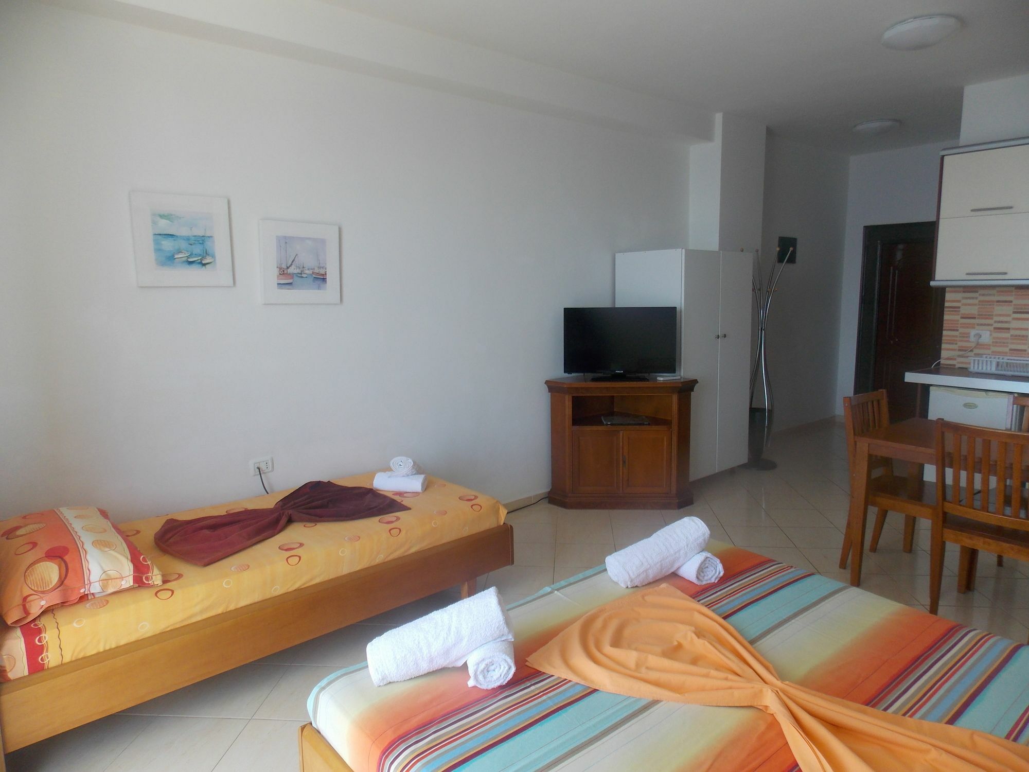 Berti Apartments Sarande Exterior photo